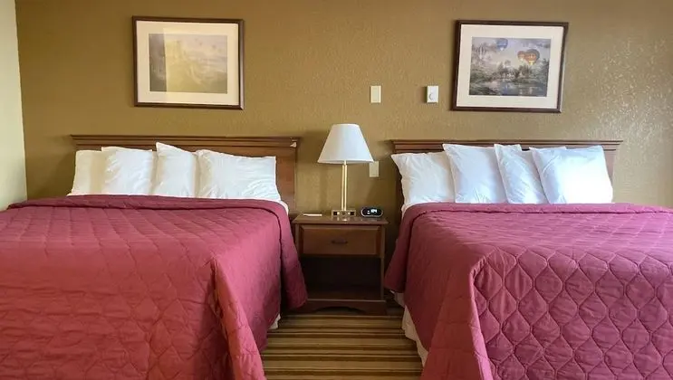 Oda, 2 Büyük (Queen) Boy Yatak, Sigara İçilmez