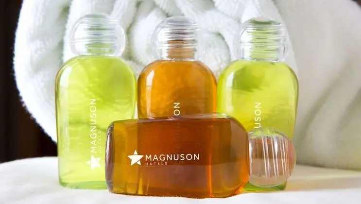 Standard Oda, 1 Büyük (Queen) Boy Yatak, Engellilere Uygun, Sigara İçilmez (Pet-Friendly)