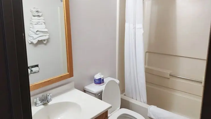 2 Double Beds Nonsmoking 2nd Floor