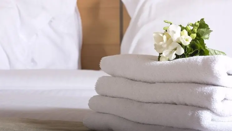 Standard Oda, 2 Büyük (Queen) Boy Yatak, Sigara İçilmez, Buzdolabı ve Mikrodalga