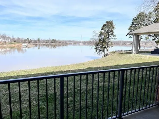 Standard Oda, 1 En Büyük (King) Boy Yatak ve Çekyat, Balkon, Göl Manzaralı (Non Smoking)