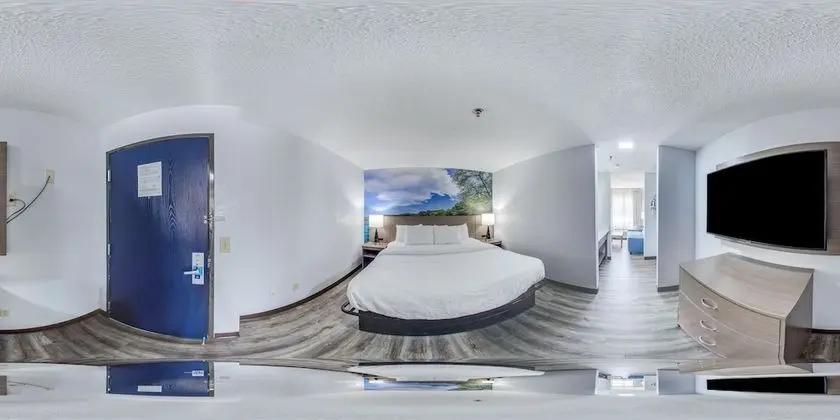 Süit, 1 En Büyük (King) Boy Yatak ve Çekyat, Balkon, Göl Manzaralı (Non Smoking)