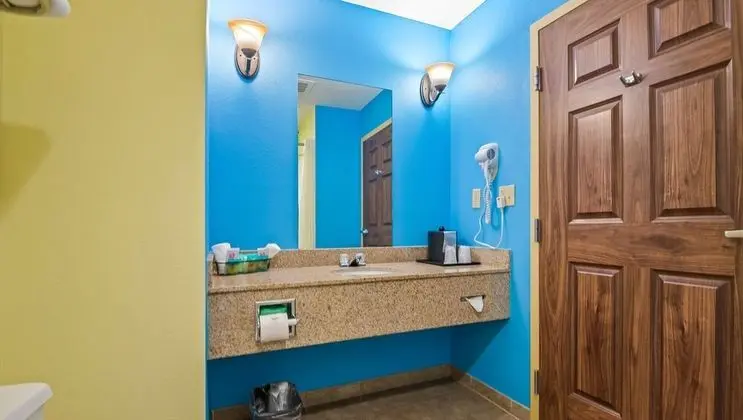 Oda, 1 En Büyük (King) Boy Yatak, Sigara İçilmez, Buzdolabı ve Mikrodalga