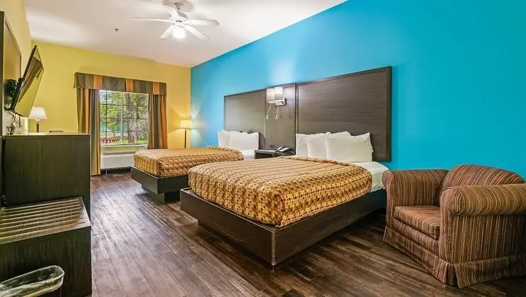 Oda, 2 Büyük (Queen) Boy Yatak, Sigara İçilmez, Buzdolabı ve Mikrodalga