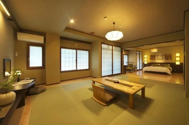 Traditional Oda, 1 Büyük (Queen) Boy Yatak, Sigara İçilmez (312 Japanese + Western Style 60sqm)