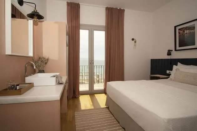 Deluxe Tek Büyük Yataklı Oda, Deniz Manzaralı