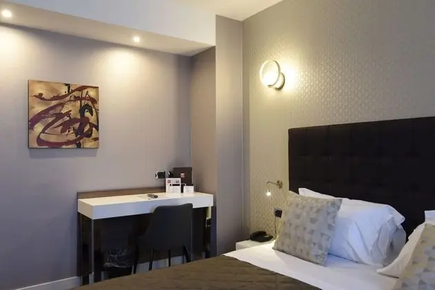 Superior Büyük Yataklı Tek Kişilik Oda