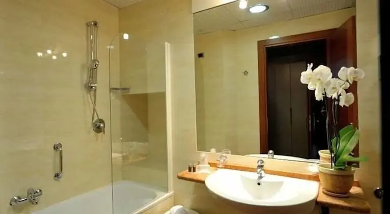 Superior Büyük Yataklı Tek Kişilik Oda