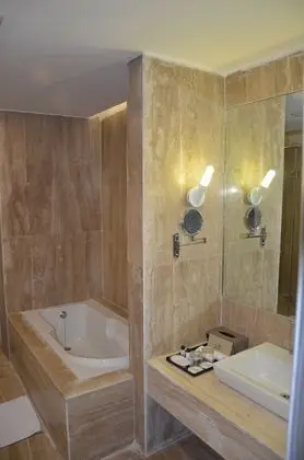 Deluxe Süit, 1 En Büyük (King) Boy Yatak, Dağ Manzaralı, Köşe