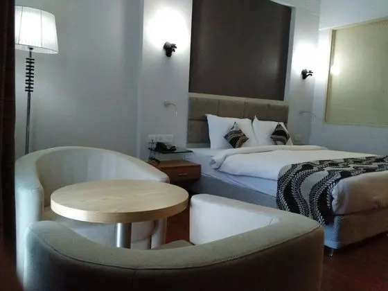 Deluxe Tek Büyük veya İki Ayrı Yataklı Oda