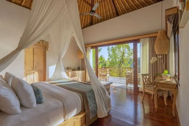 Villa, 1 Yatak Odası, Havuz Manzaralı