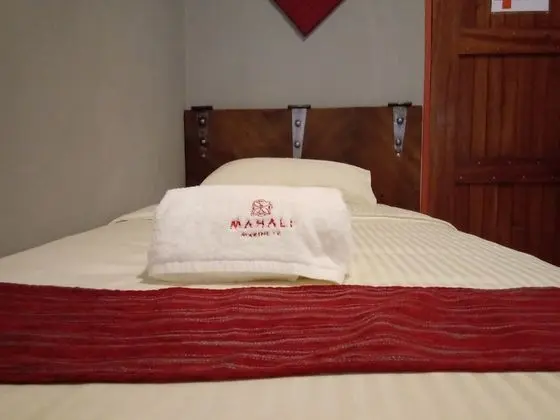 Basic Tek Kişilik Oda, Ortak Banyo (2)