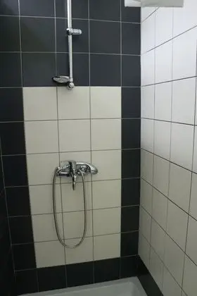 Ortak Ranzalı Oda, Karma Ranzalı Oda (Bed in 12-bed Mixed Dorm)