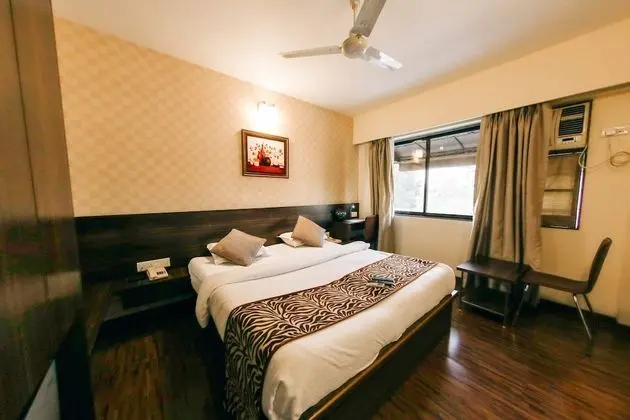 Deluxe Tek Büyük Yataklı Oda, 1 Yatak Odası, Sigara İçilebilir