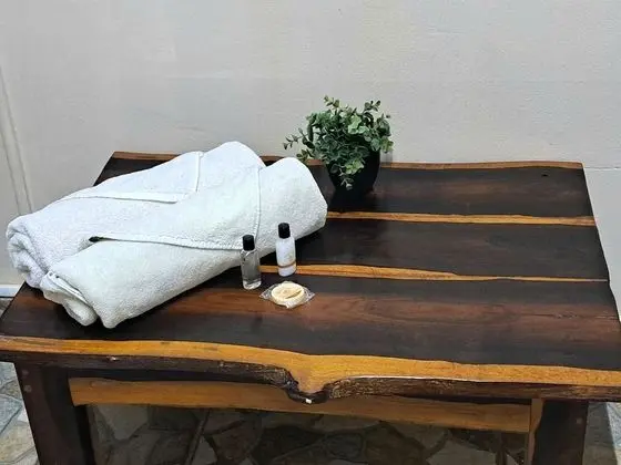 Economy Dört Kişilik Oda, Sigara İçilmez, Ortak Banyo