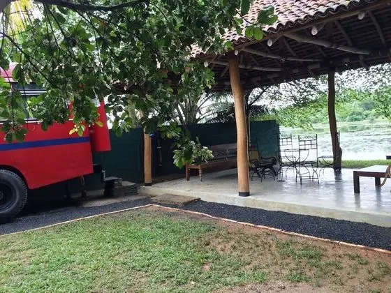 Bus Room