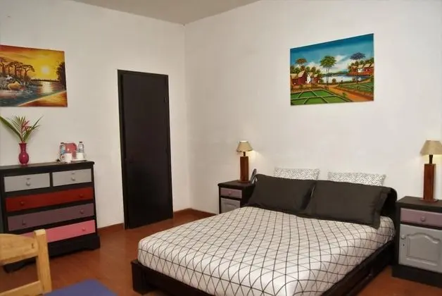 Comfort Oda, 1 Büyük (Queen) Boy Yatak, Sigara İçilmez, Avlu Manzaralı