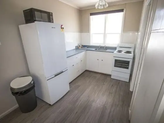 Apart Daire, 1 Yatak Odası (Ground Level Motel Unit)