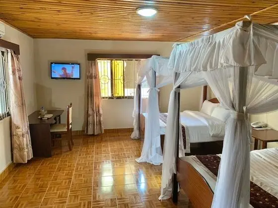 Deluxe Tek Büyük Yataklı Oda, 2 Büyük (Queen) Boy Yatak, Sigara İçilmez, Bahçe Manzaralı