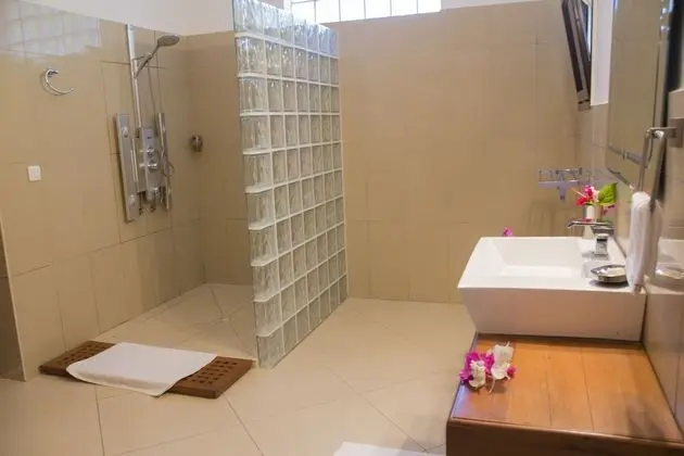 Comfort Tek Büyük Yataklı Oda, Deniz Manzaralı