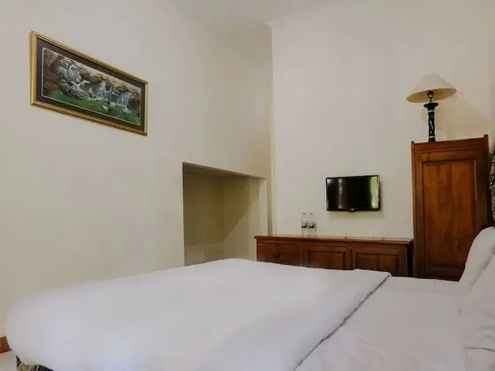 Standard Tek Büyük Yataklı Oda