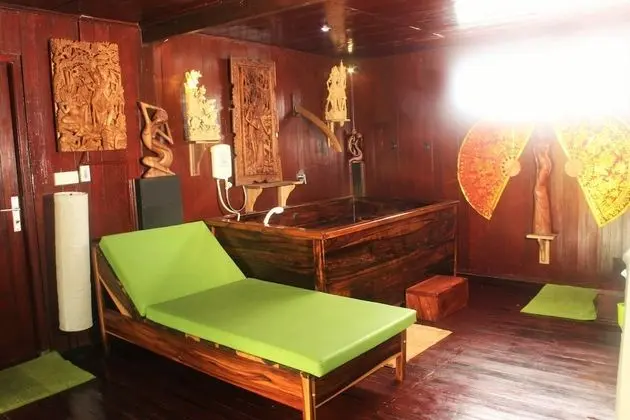 Deluxe Kır Evi (Mahogany)