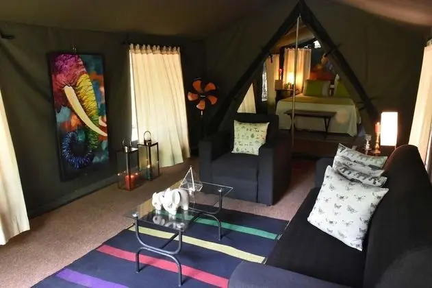 Wildlife Experience Tent - Bed & Breakfast