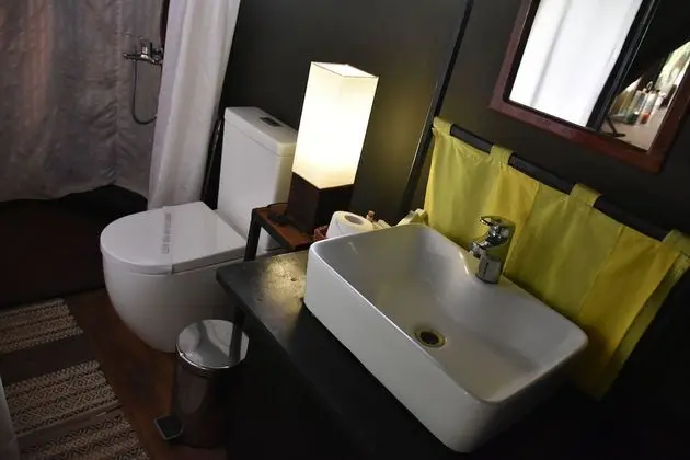 Family glamping suite bordering wilpattu with guided bush walk
