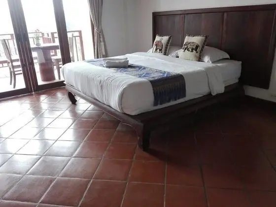 Deluxe Mountain Room, River View