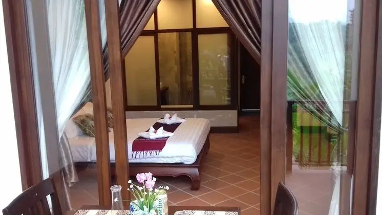 Deluxe Mountain Room, River View