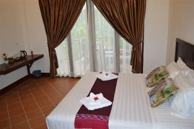 Deluxe Mountain Room, River View