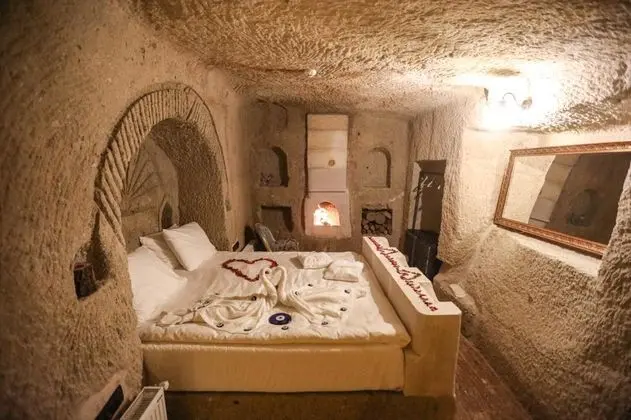 Cave Balayı Odası, Manzarasız, Havuzlu