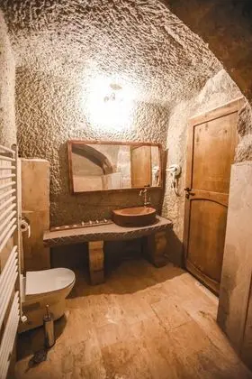 Cave Balayı Odası, Manzarasız, Havuzlu