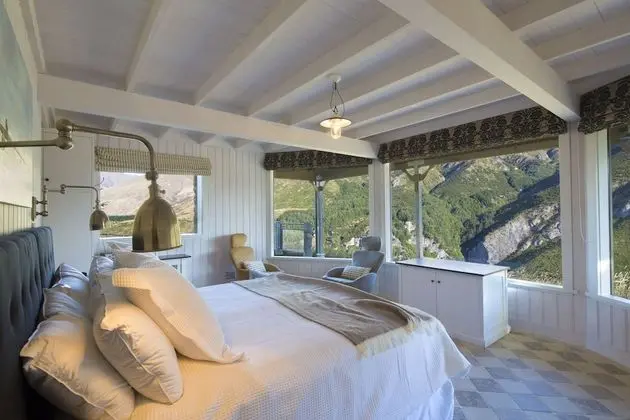 Luxury Süit, 1 En Büyük (King) Boy Yatak, Banyolu/Duşlu, Dağ Manzaralı