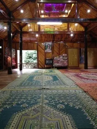 Ortak Ranzalı Oda, Karma Ranzalı Oda