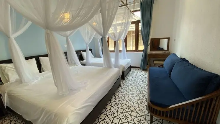 Deluxe Üç Kişilik Oda (Rustic)