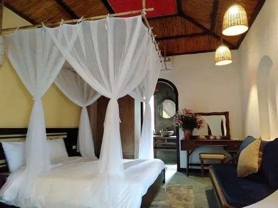 Deluxe Üç Kişilik Oda (Rustic)