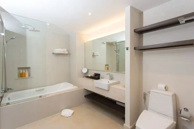 Deluxe Suite Premium