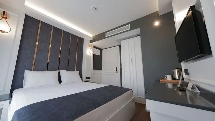 Standard Tek Büyük veya İki Ayrı Yataklı Oda