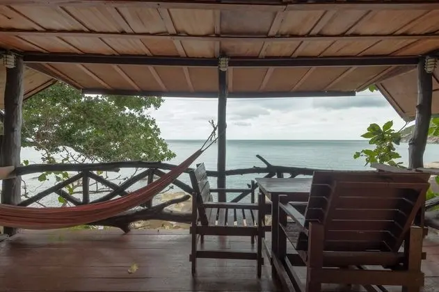 Family Bungalow on the Rocks