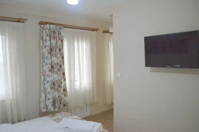 Üç Kişilik Oda