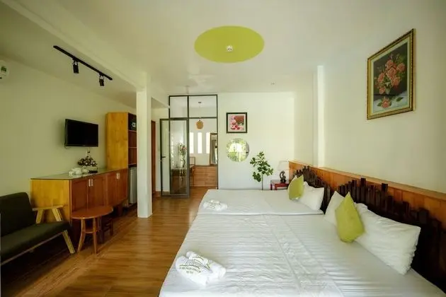 Deluxe Dört Kişilik Oda, Bahçe Manzaralı