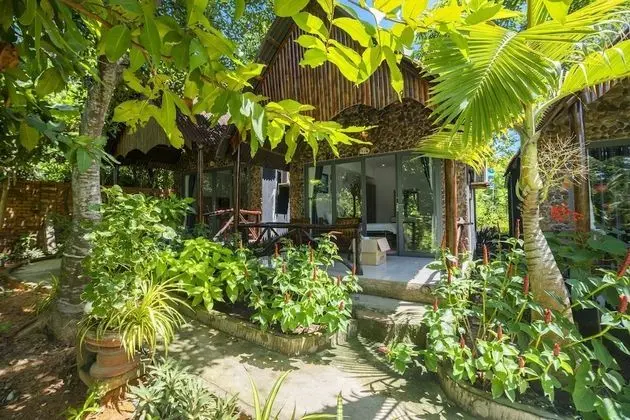 Bungalov, Bahçe Manzaralı