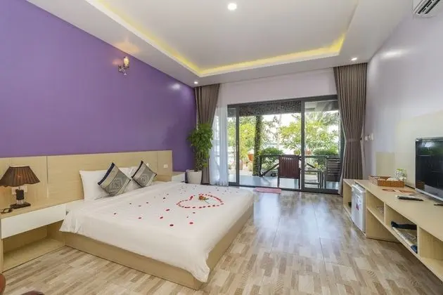 Bungalov, Havuz Manzaralı
