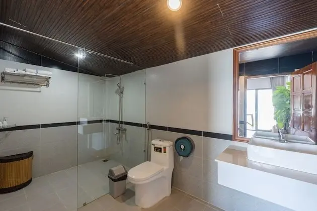 Bungalov, Havuz Manzaralı