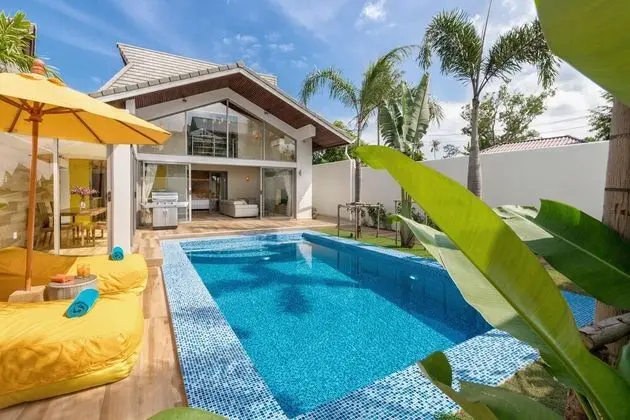 Deluxe Villa, 2 Yatak Odası, Havuz Manzaralı, Plaj Kenarı