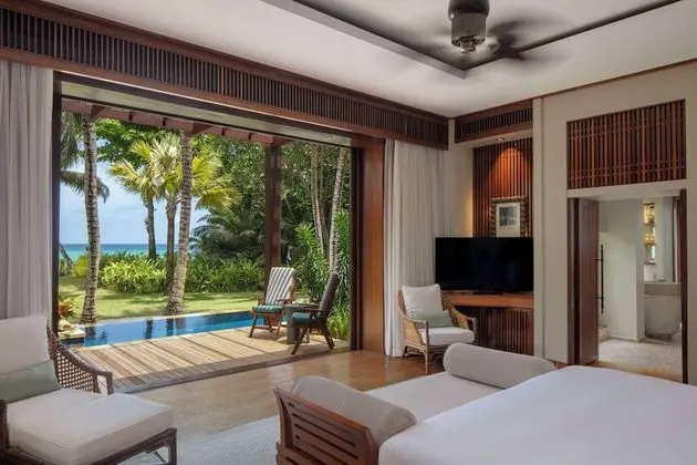 Premier Beach Pool Villa