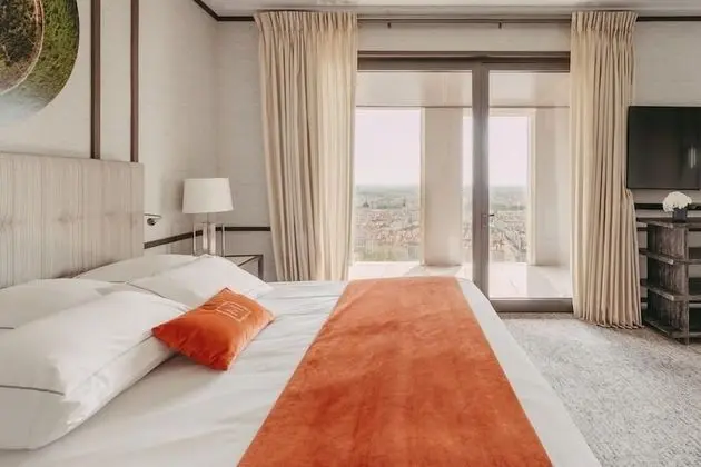 Tek Büyük Yataklı Oda, Şehir Manzaralı