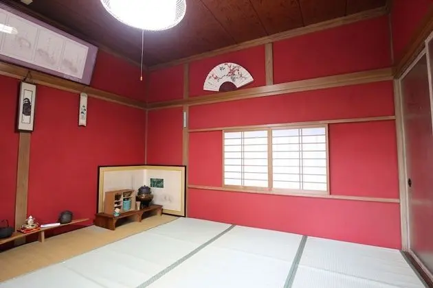 Ev (Private Vacation)