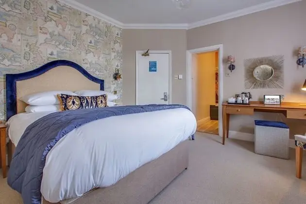 Standard Tek Büyük Yataklı Oda